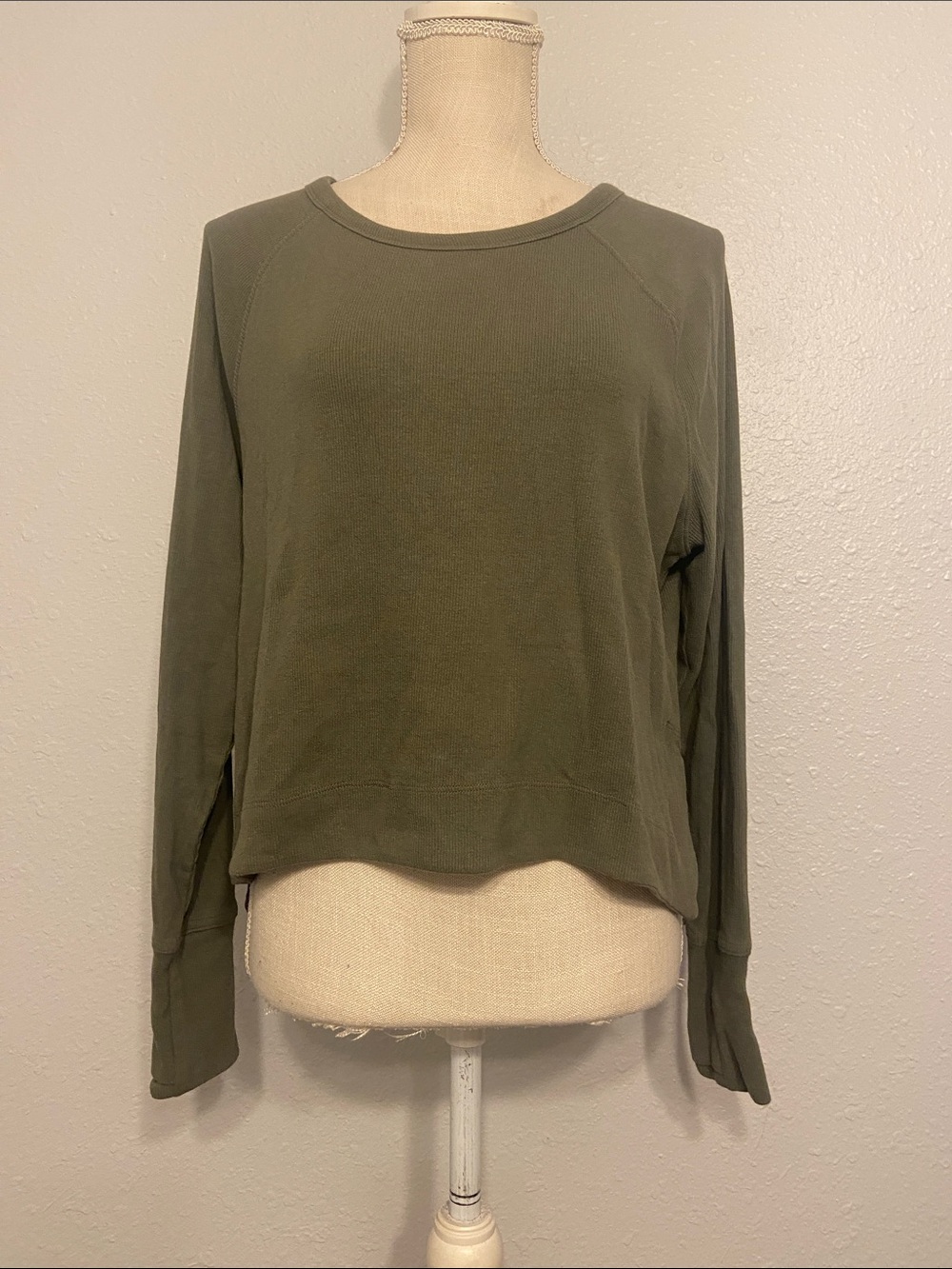 Athleta Moss Green Coaster Luxe Rib High Hip Sweatshirt Size Medium